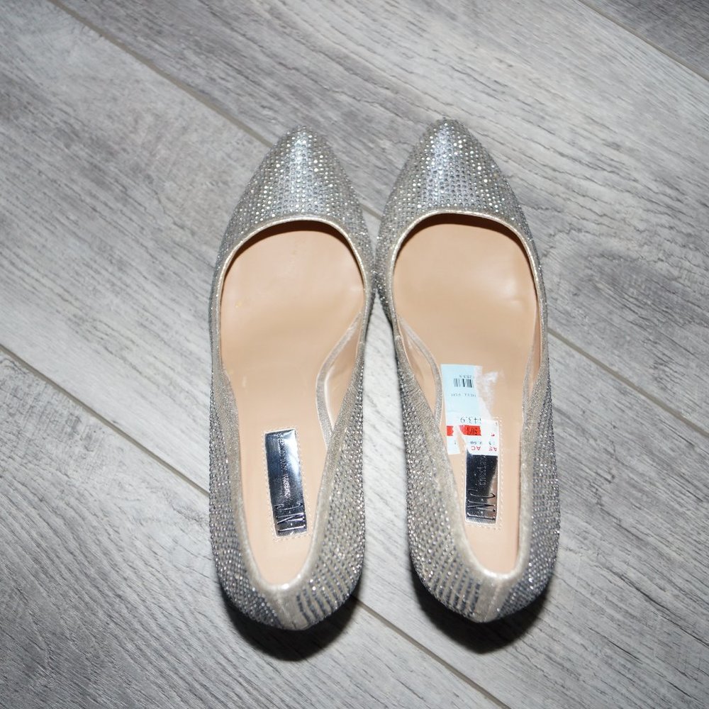 WOMEN'S HIGH HEEL PUMPS - Picture 3 of 9